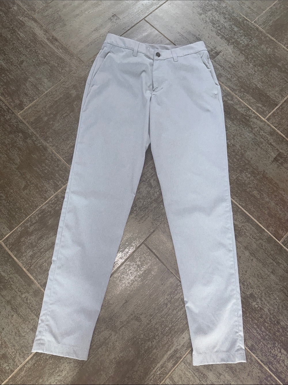 Lululemon men’s athletic golf ABC slim fit trouser pants woven air 30 waist 34L